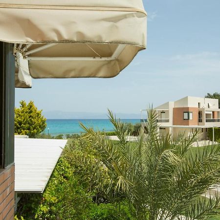 Villa Dihtia On The Sea Pefkochori Exterior foto